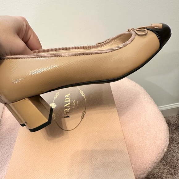 Authentic Prada cap toe heels - Picture 2 of 9